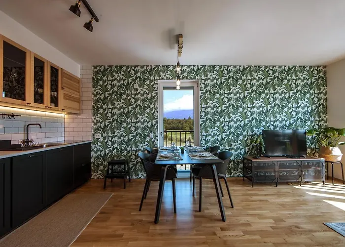 Apartment Jungle Mesh Lux *